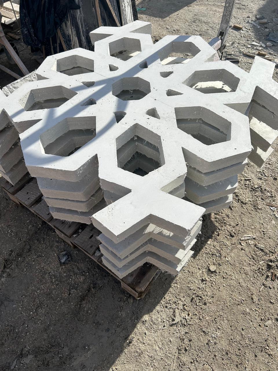 f1b2bd31-12a5-48f0-aa47-535d2c620437